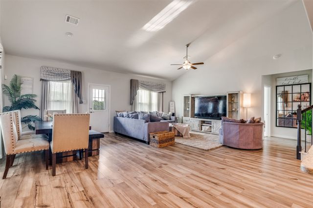 10901 Tamarisk Drive, Fort Worth, TX 76108
