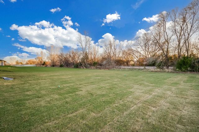 613 S Sweetwater, Maize, KS 67101