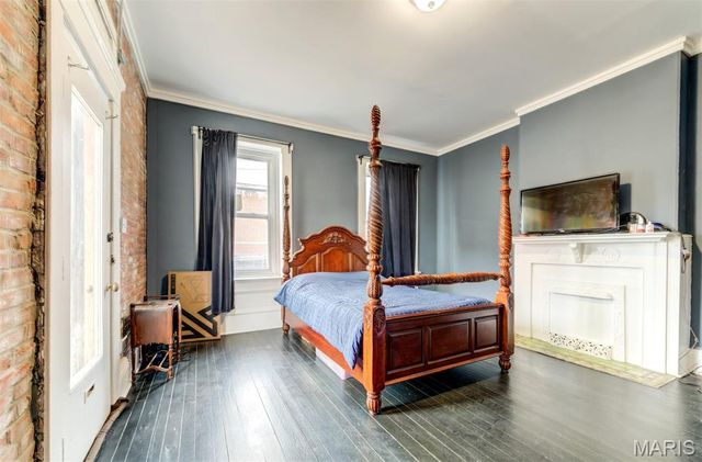 2116 E John Avenue, St Louis, MO 63107