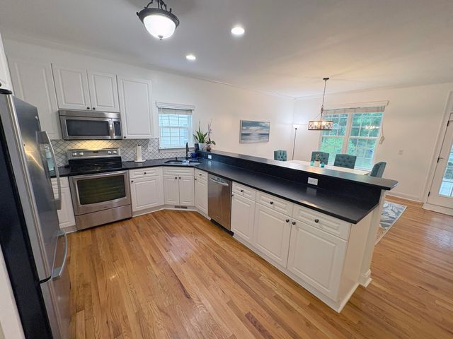 642 Fair Spring Drive, Charleston, SC 29414