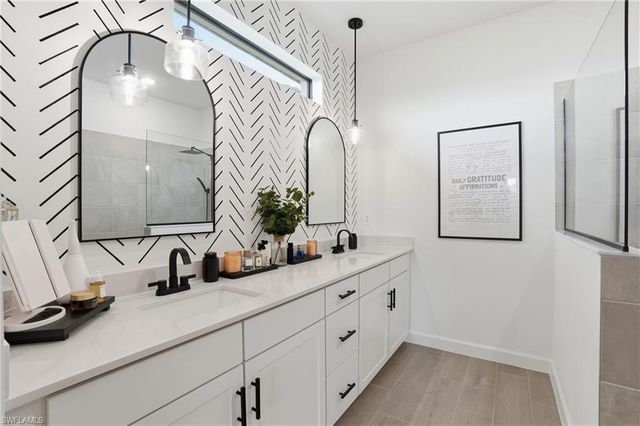 20428 Verawood LOOP, Estero, FL 33928