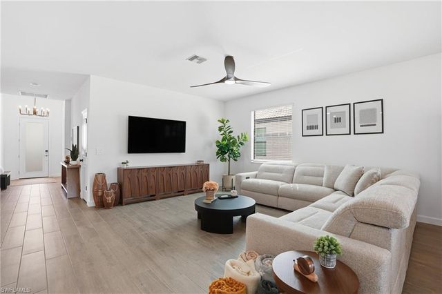 20428 Verawood LOOP, Estero, FL 33928