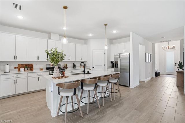 20428 Verawood LOOP, Estero, FL 33928