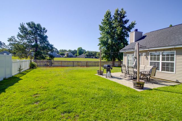 222 Savannah River Drive, Summerville, SC 29485
