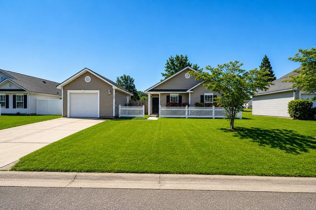 222 Savannah River Drive, Summerville, SC 29485