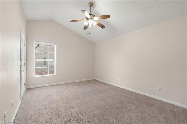 15 Wimbledon Lane, Greensboro, NC 27455