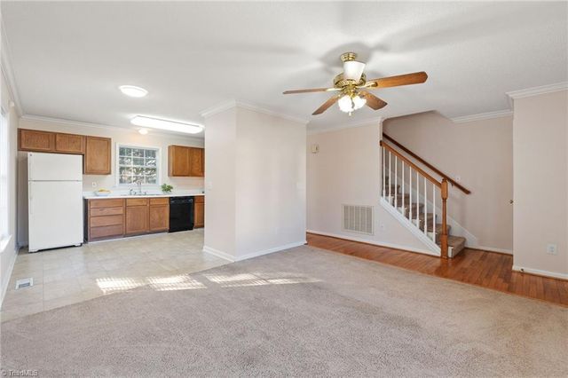 15 Wimbledon Lane, Greensboro, NC 27455