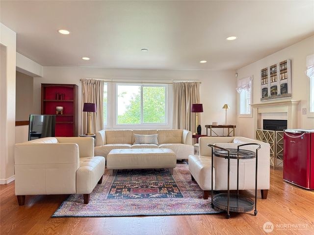 3012 E Valley View Terrace, Tacoma, WA 98404