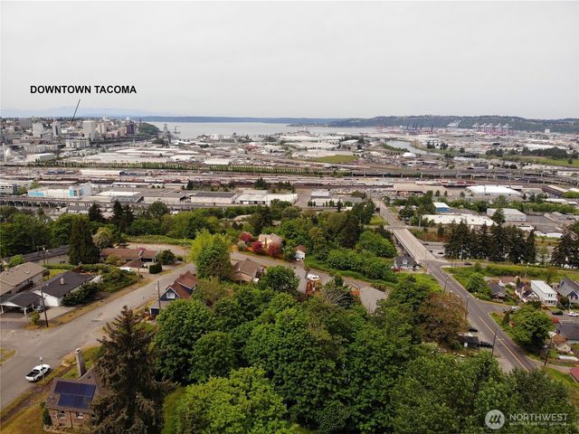 3012 E Valley View Terrace, Tacoma, WA 98404