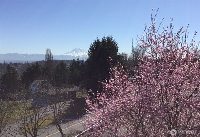 3012 E Valley View Terrace, Tacoma, WA 98404