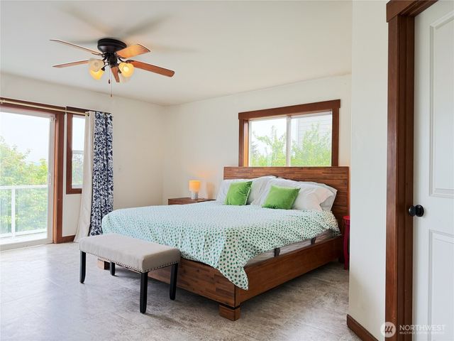 3012 E Valley View Terrace, Tacoma, WA 98404