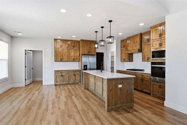 11588 Carefree Ln Lane, Shawnee, OK 74804