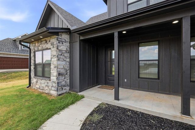 11588 Carefree Ln Lane, Shawnee, OK 74804