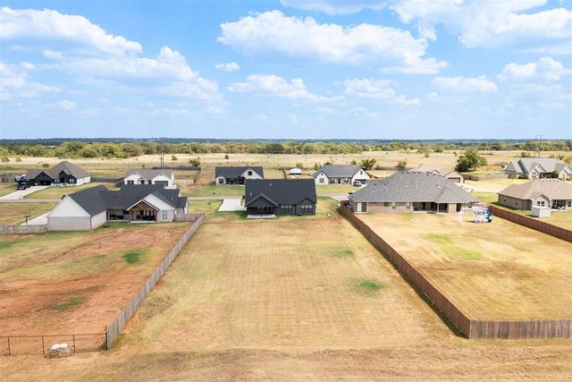 11588 Carefree Ln Lane, Shawnee, OK 74804