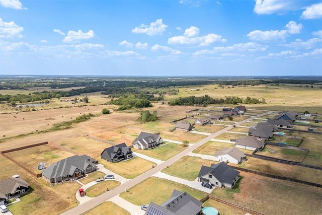 11588 Carefree Ln Lane, Shawnee, OK 74804