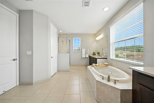 2495 OAKWOOD PRESERVE DRIVE, Wesley Chapel, FL 33543