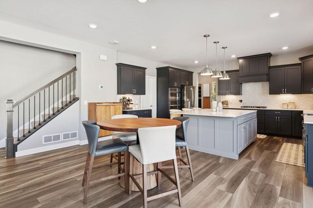 19095 Indora Trail, Lakeville, MN 55044