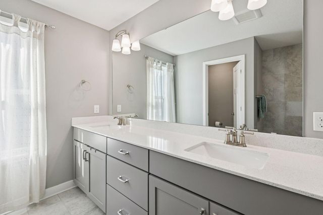 19095 Indora Trail, Lakeville, MN 55044