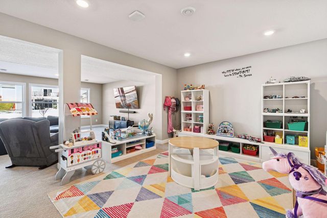 19095 Indora Trail, Lakeville, MN 55044