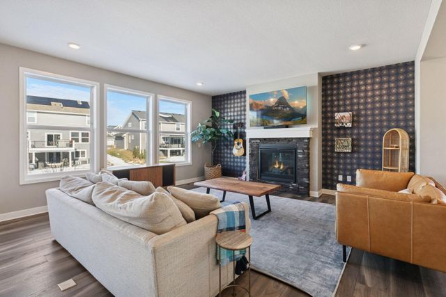 19095 Indora Trail, Lakeville, MN 55044