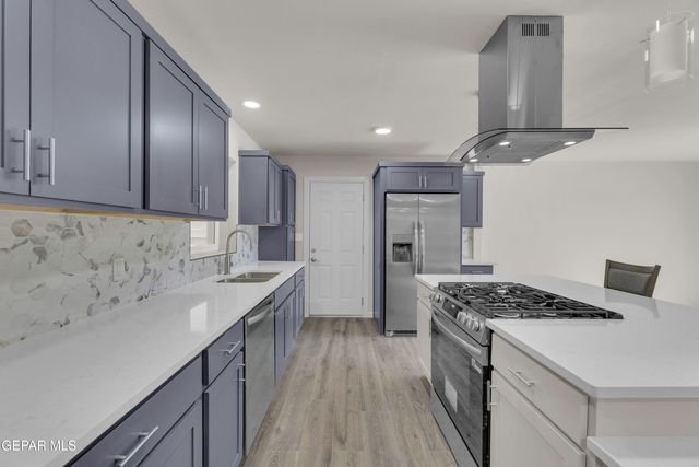 945 RICHARD Drive, El Paso, TX 79907