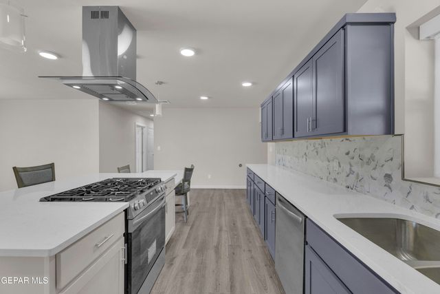 945 RICHARD Drive, El Paso, TX 79907