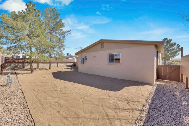 945 RICHARD Drive, El Paso, TX 79907