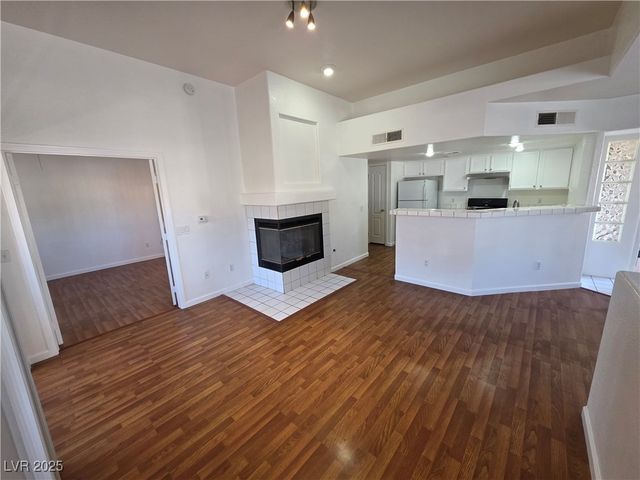 7400 West Flamingo Road 2056, Las Vegas, NV 89147