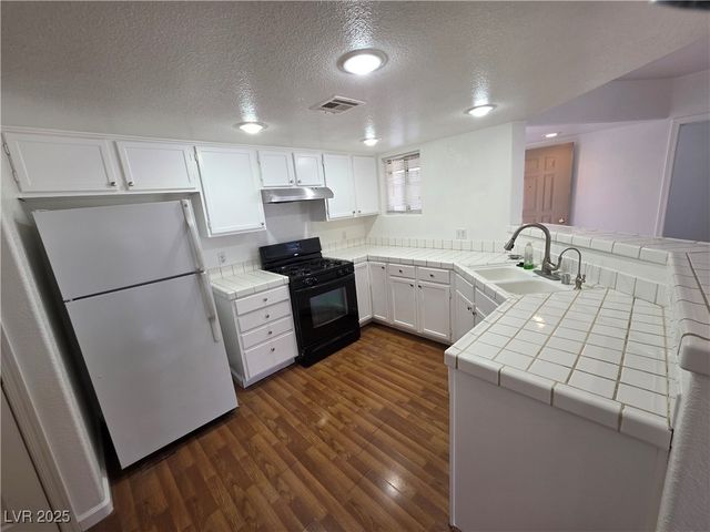 7400 West Flamingo Road 2056, Las Vegas, NV 89147