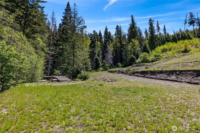 2000 Rocky Mountain Way, Cle Elum, WA 98922