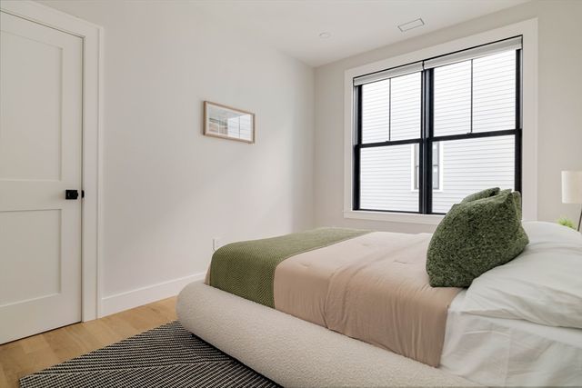 17 South Waverly St, Boston, MA 02135