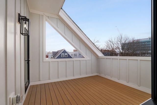 17 South Waverly St, Boston, MA 02135