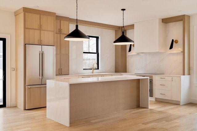 17 South Waverly St, Boston, MA 02135