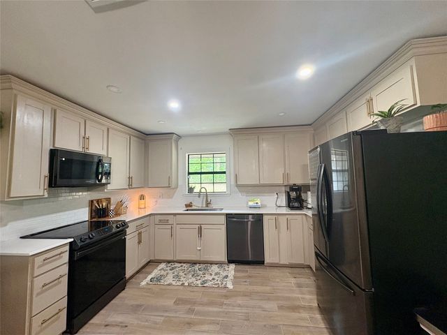 2648 Fm-2152, Mt Pleasant, TX 75455