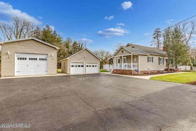 63 N New Prospect Road, Jackson, NJ 08527