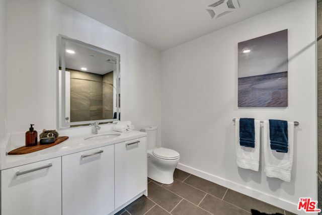 2801 Sunset Place 655, Los Angeles, CA 90005