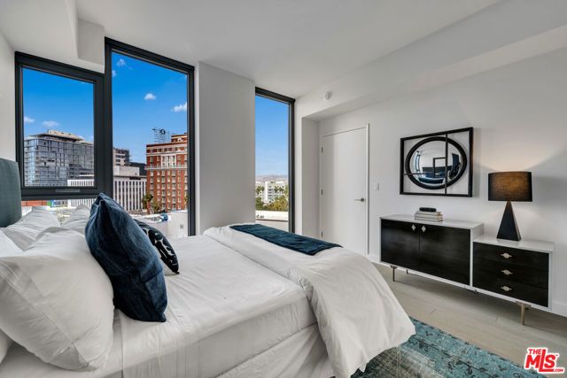 2801 Sunset Place 655, Los Angeles, CA 90005