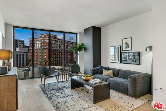 2801 Sunset Place 655, Los Angeles, CA 90005