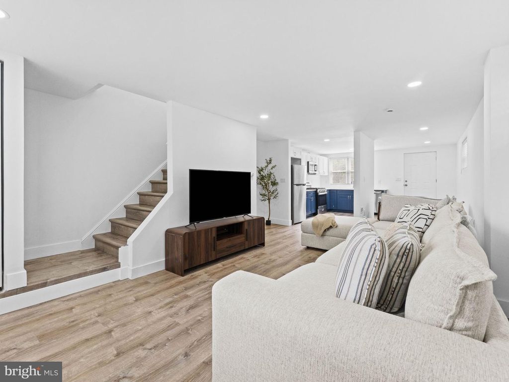 1108 SPRINGFIELD RD, Darby, PA 19023 — photo 3