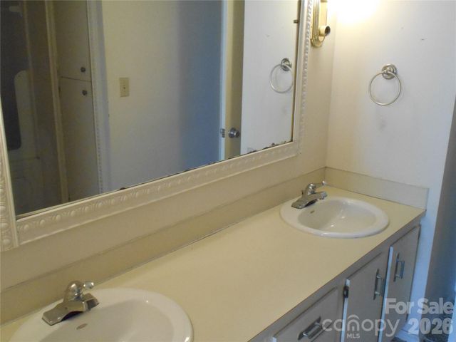 407 E Broad Street C3, Statesville, NC 28677