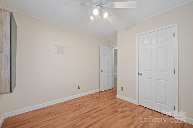 172 Valleybrook Drive, Denver, NC 28037