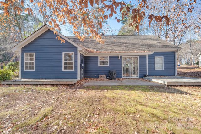 172 Valleybrook Drive, Denver, NC 28037