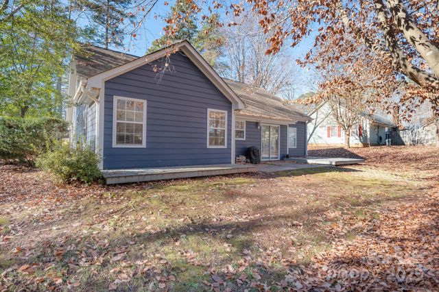 172 Valleybrook Drive, Denver, NC 28037