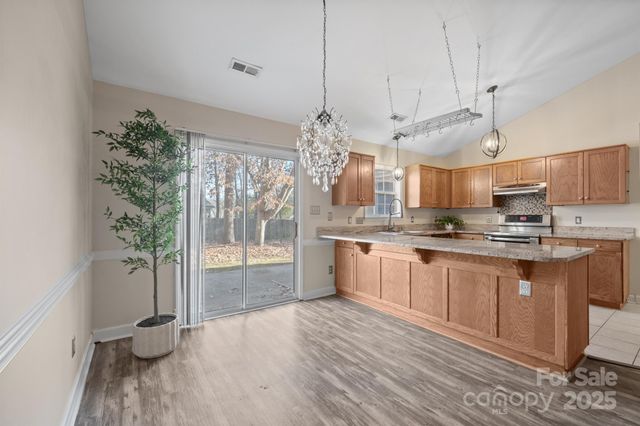 172 Valleybrook Drive, Denver, NC 28037