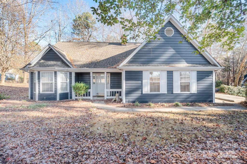 172 Valleybrook Drive, Denver, NC 28037