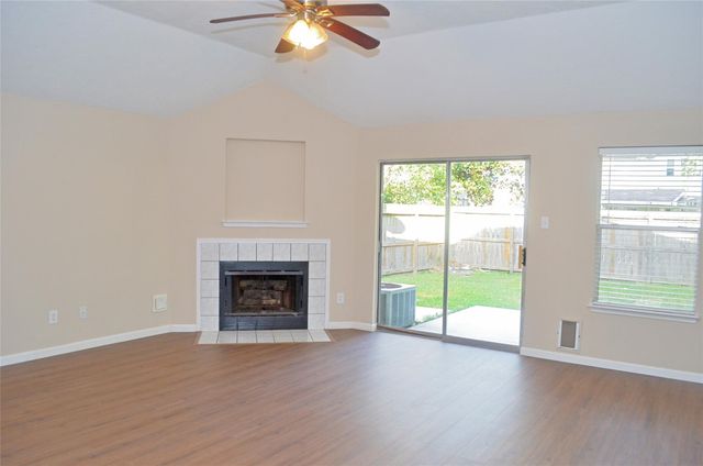 16915 Lighthouse View Drive, Friendswood, TX 77546