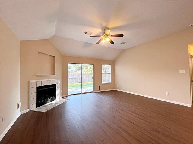 16915 Lighthouse View Drive, Friendswood, TX 77546