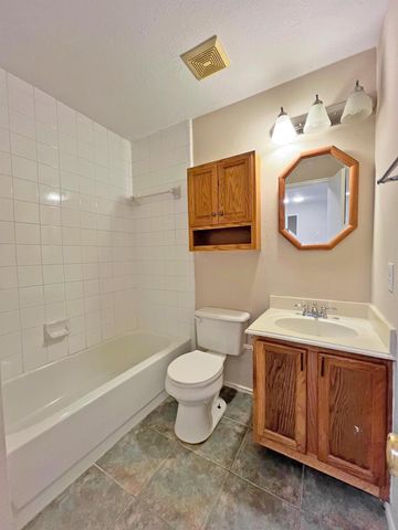 16915 Lighthouse View Drive, Friendswood, TX 77546