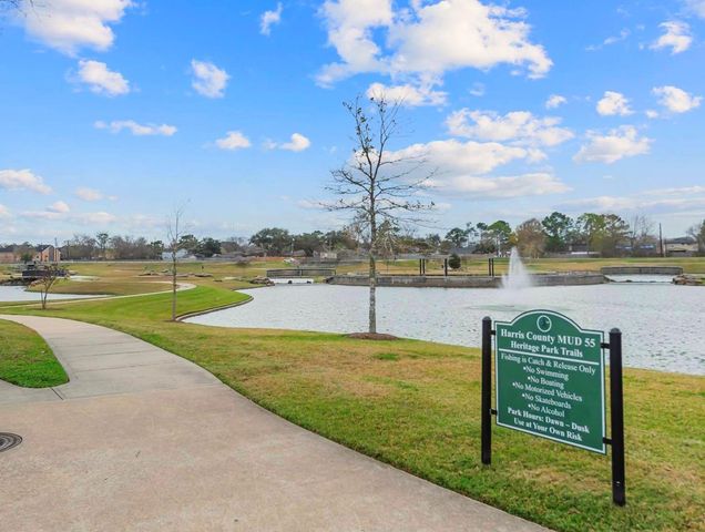 16915 Lighthouse View Drive, Friendswood, TX 77546