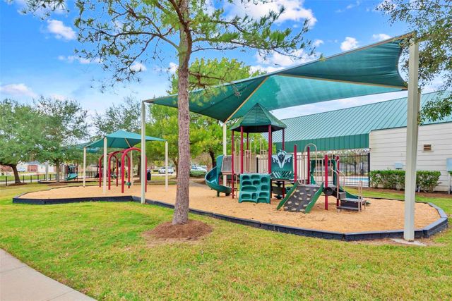 16915 Lighthouse View Drive, Friendswood, TX 77546